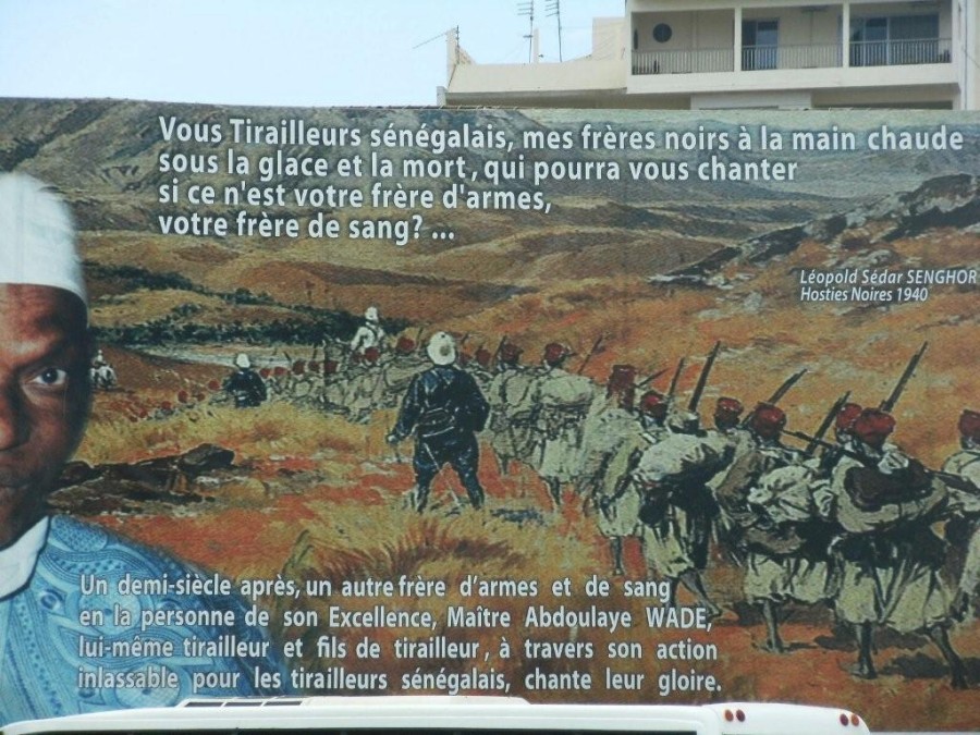 15-Gloire aux tirailleurs.jpg